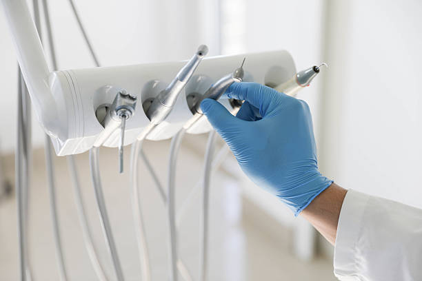 Professional Emergency Dentist technician working in Morris County County, KS